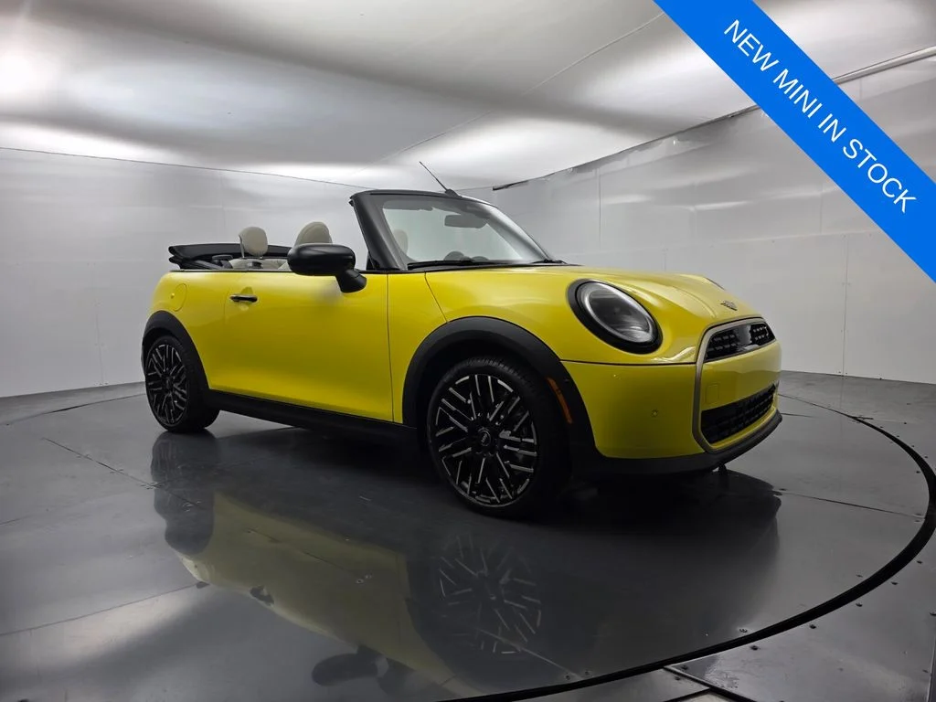 New 2026 Yellow MINI Signature Plus image 1
