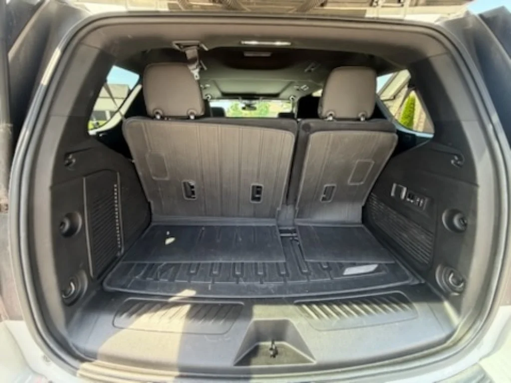 Used 2023 Summit White GMC SLT image 7