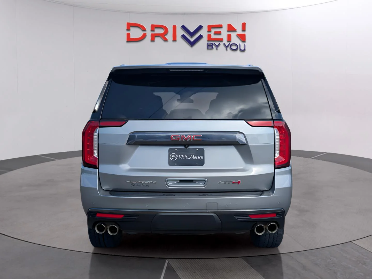 Used 2023 Sterling Metallic GMC AT4 image 4