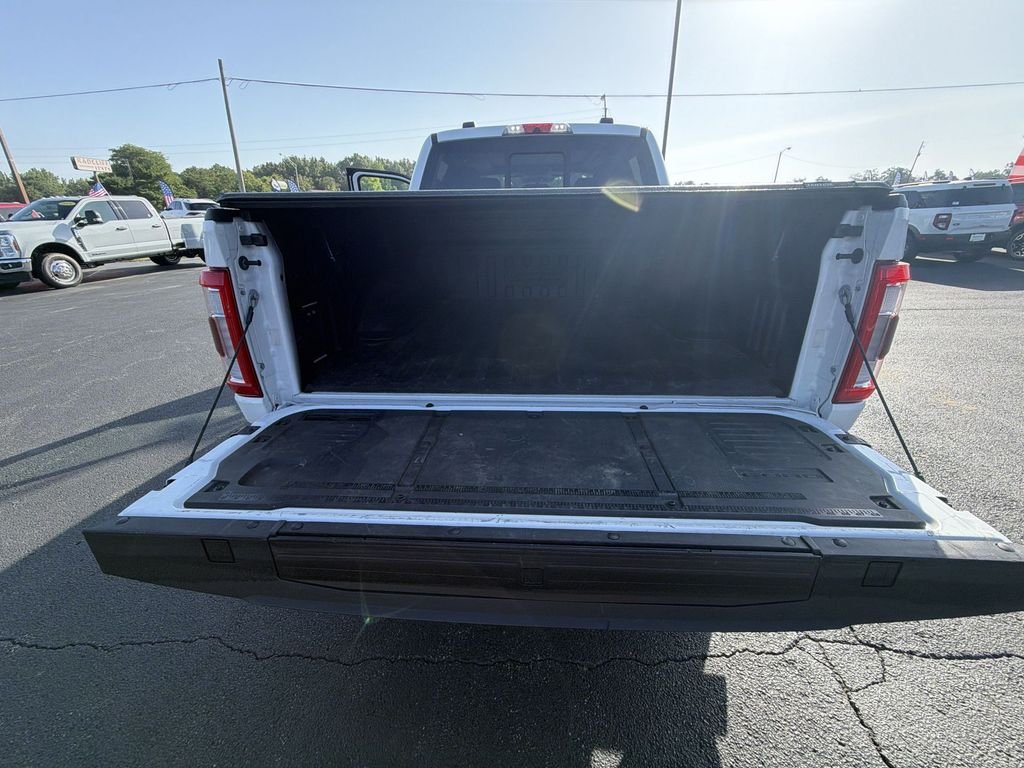 Used 2022 White Ford Limited image 30