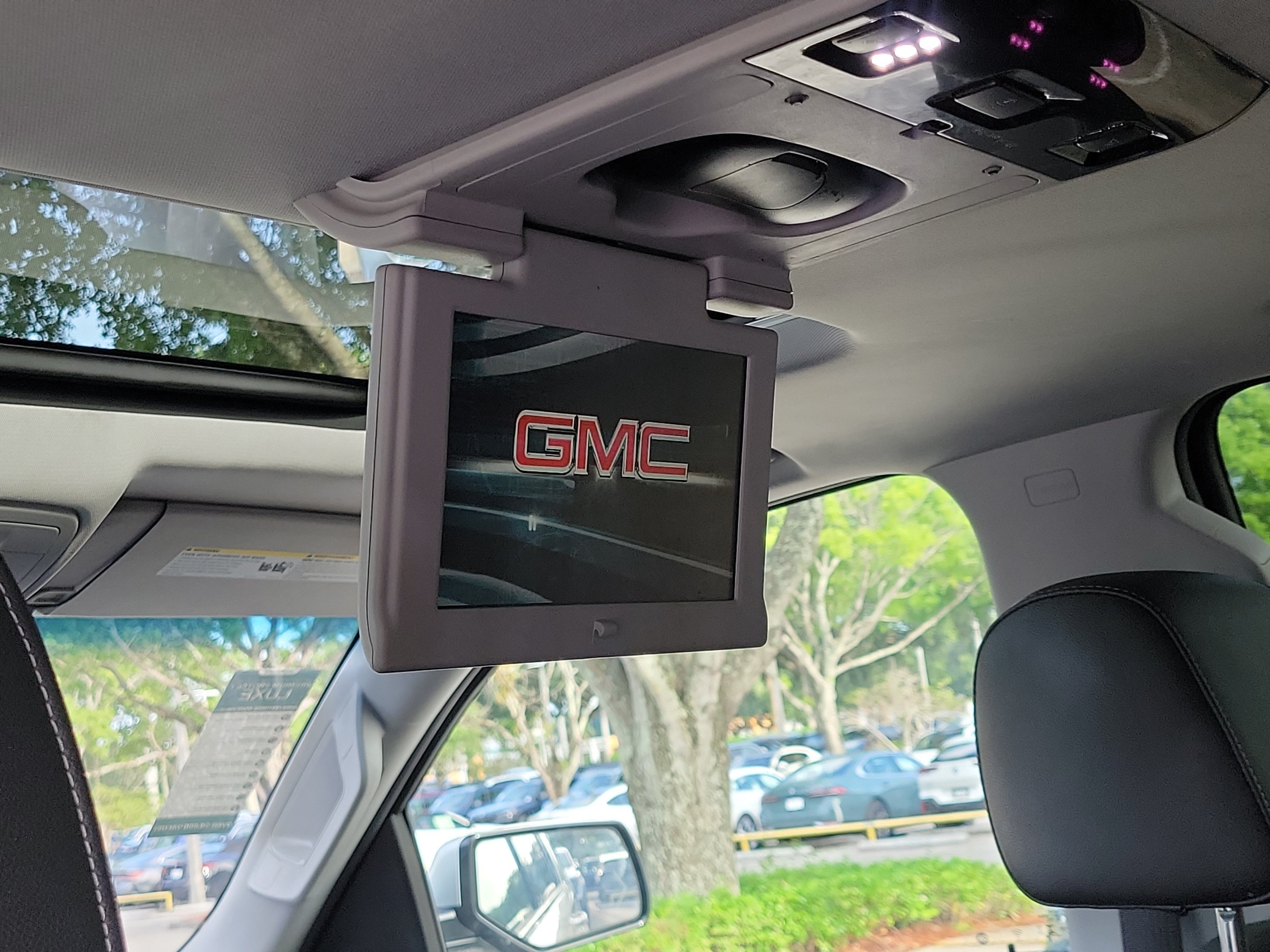 Used 2020 Quicksilver Metallic GMC SLT image 27