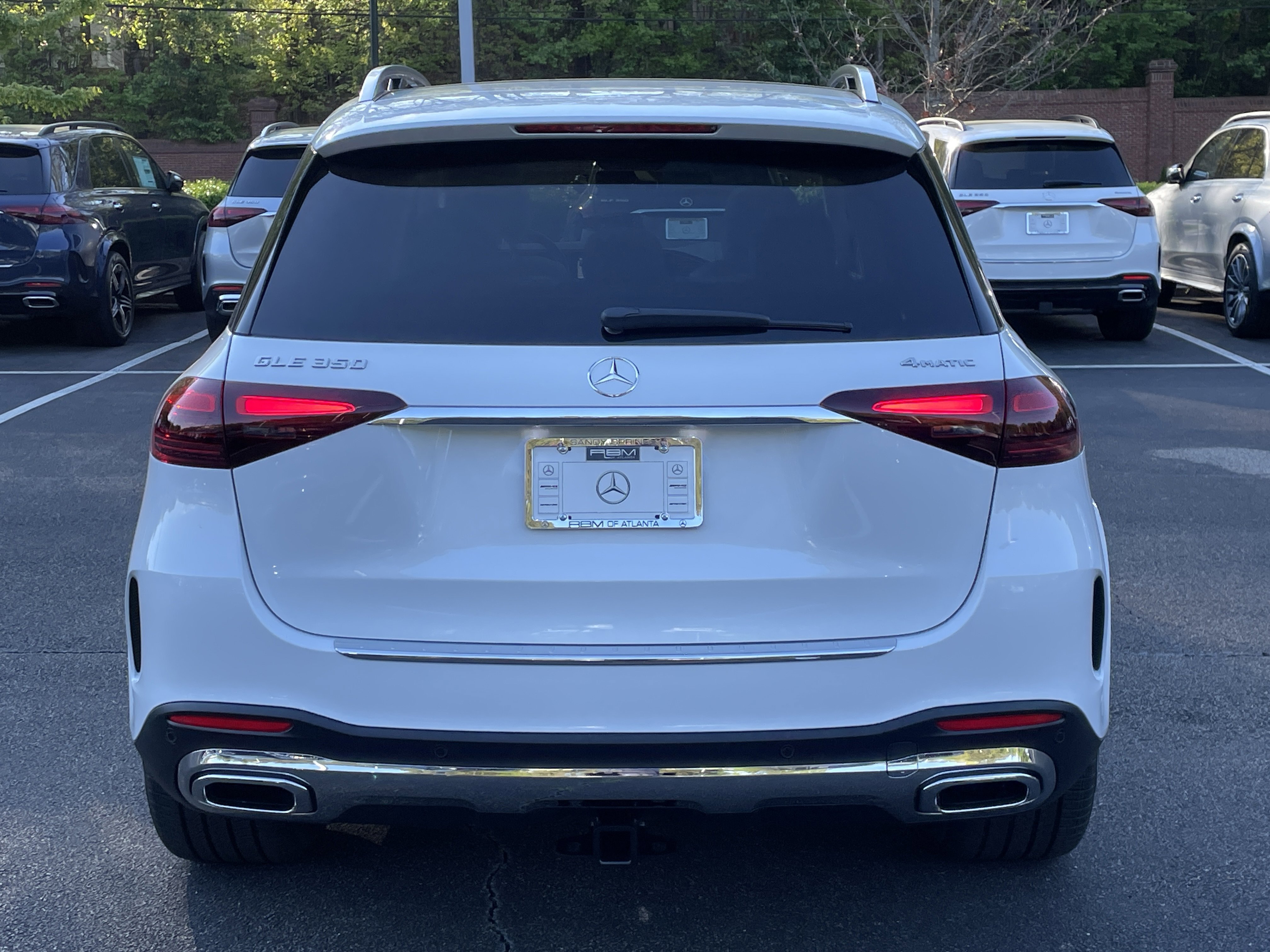 New 2026 MANUFAKTUR Moonlight White Metallic Mercedes-Benz GLE 350 4MATIC® SUV image 4