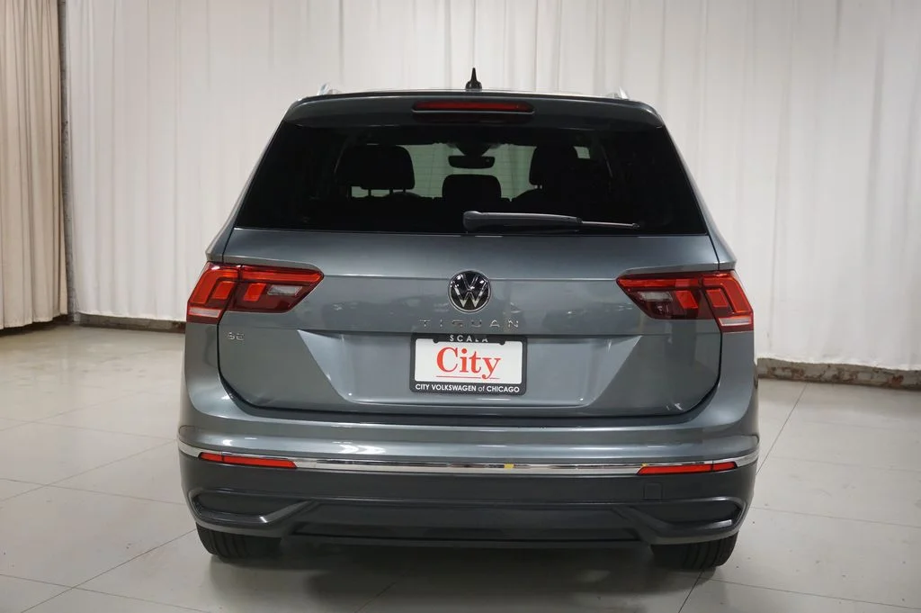 Certified Used 2023 Platinum Gray Metallic Volkswagen 2.0T SE image 8