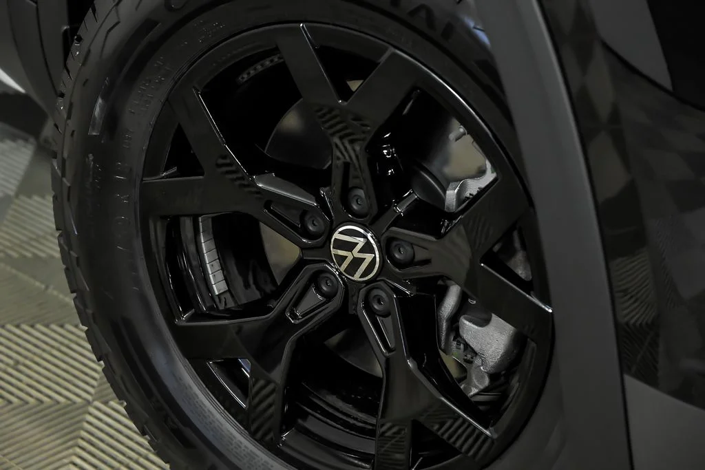New 2026 Black Volkswagen 2.0T Peak Edition image 3