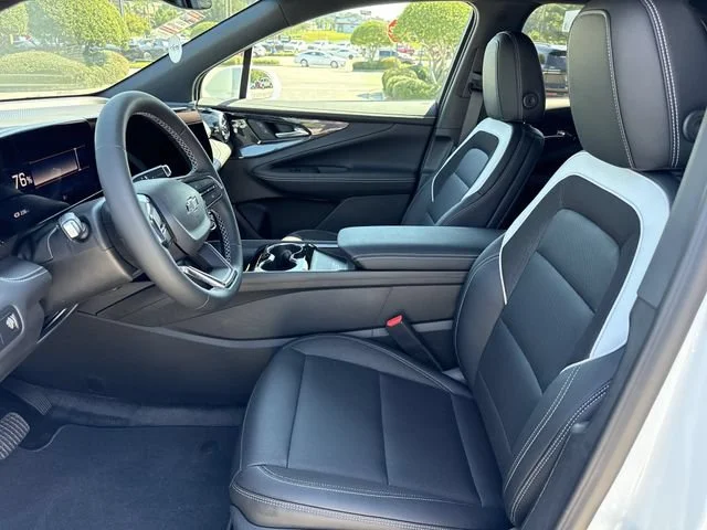 2025 Chevrolet Blazer EV LT - Photo 10