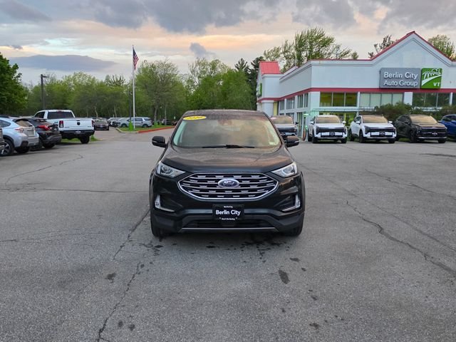 Used 2020 Black Ford SEL image 3