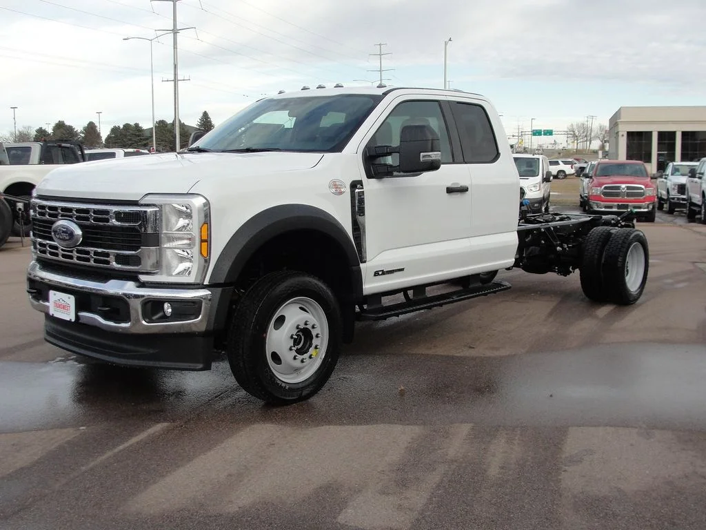 2026 Ford F-550 XL 4x4 SuperCab 192-In DRW's photo