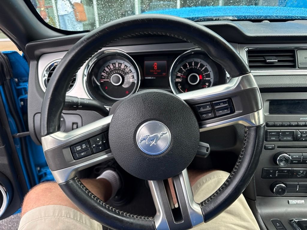 Used 2013 Blue Ford V6 Premium image 20