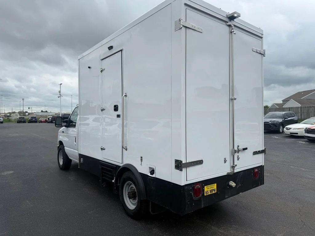 Used 2023 White Ford Base image 5