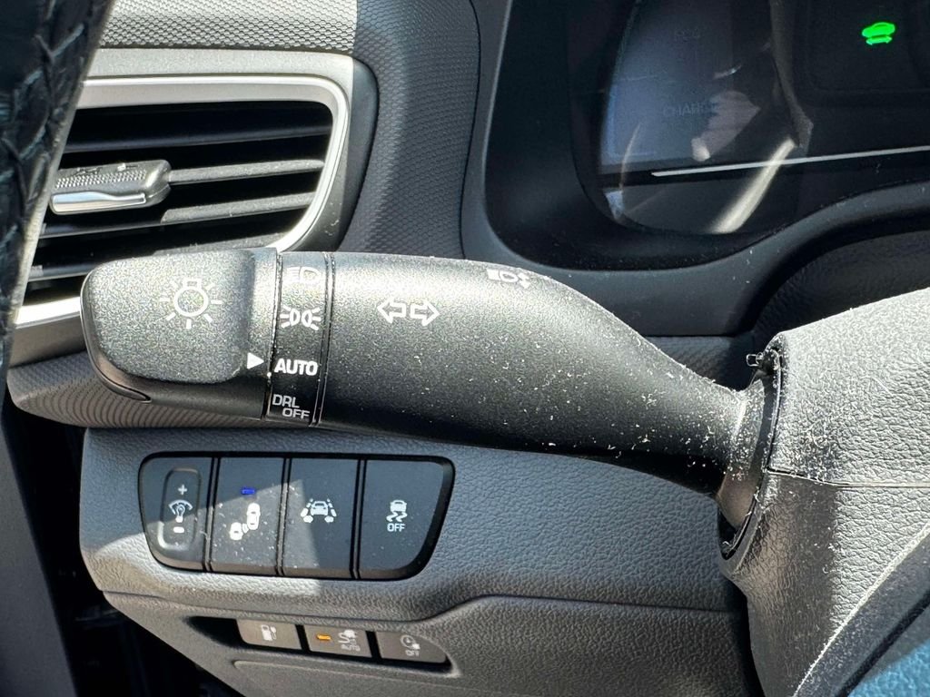 Used 2019 Black Hyundai Limited image 22
