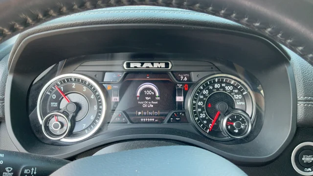 Used 2022 White Ram Laramie image 14