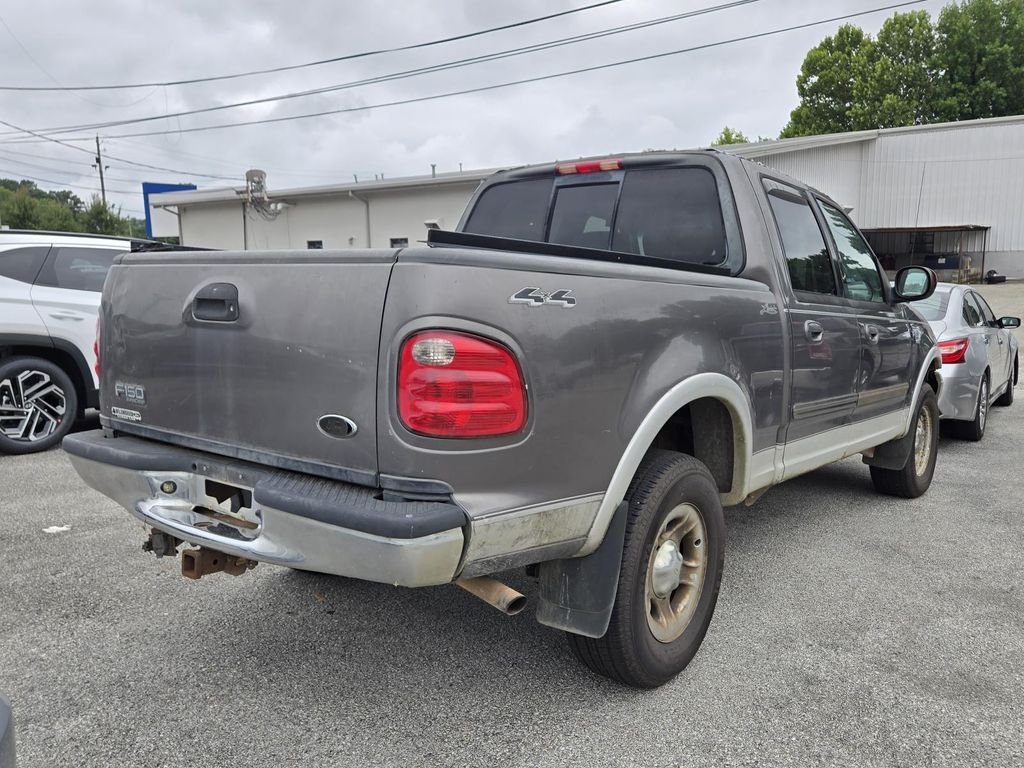 Used 2002 Gray Ford Lariat image 2