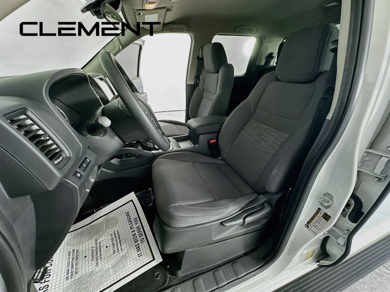 Certified Used 2022 Glacier White Nissan S image 28