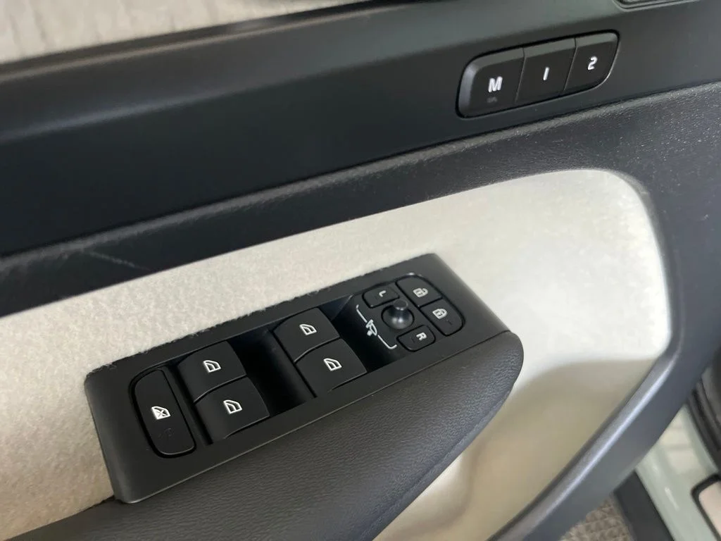 Used 2024 Green Volvo B5 Plus Bright Theme image 5