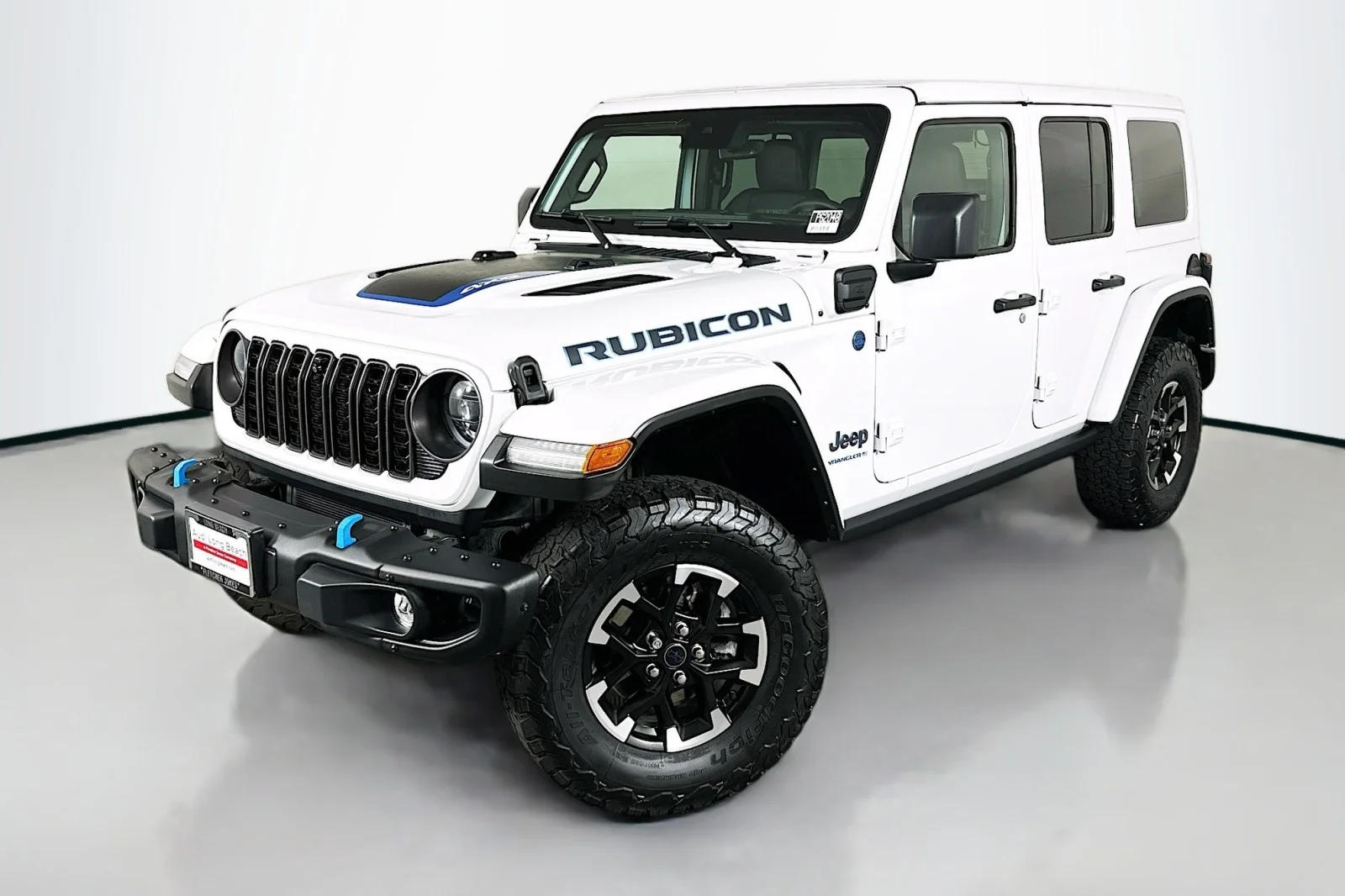 Used 2024 Bright White Clearcoat Jeep Rubicon X image 1