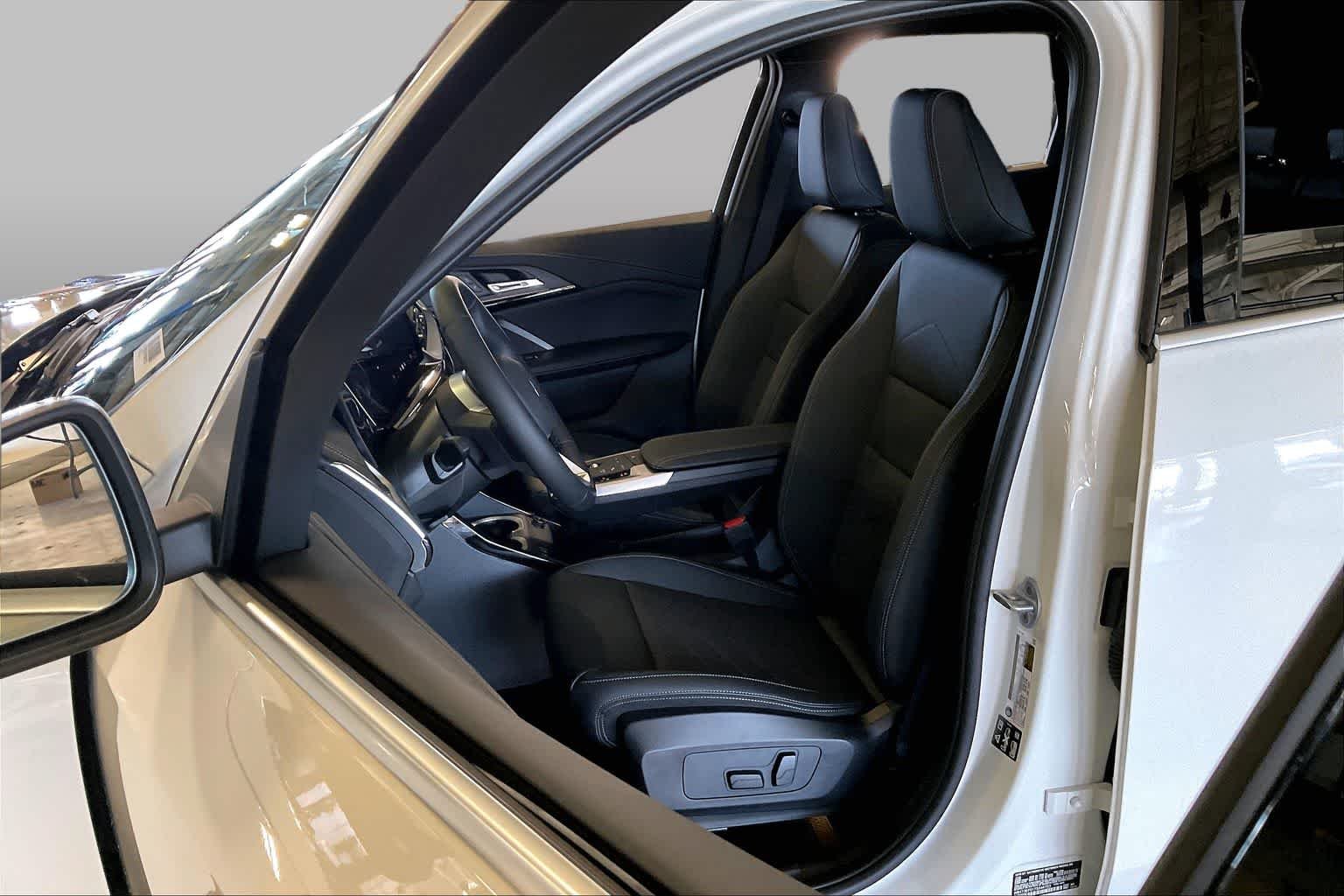 New 2026 Alpine White BMW xDrive28i image 9