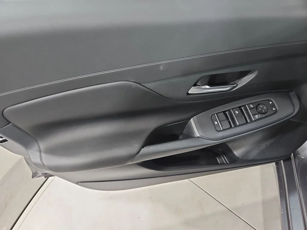 2026 Nissan Sentra SV - Photo 10
