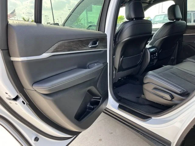 New 2026 Bright White Clearcoat Jeep Altitude image 17