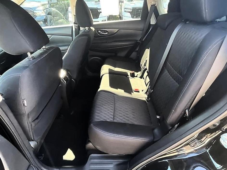 Used 2019 Black Nissan S image 26
