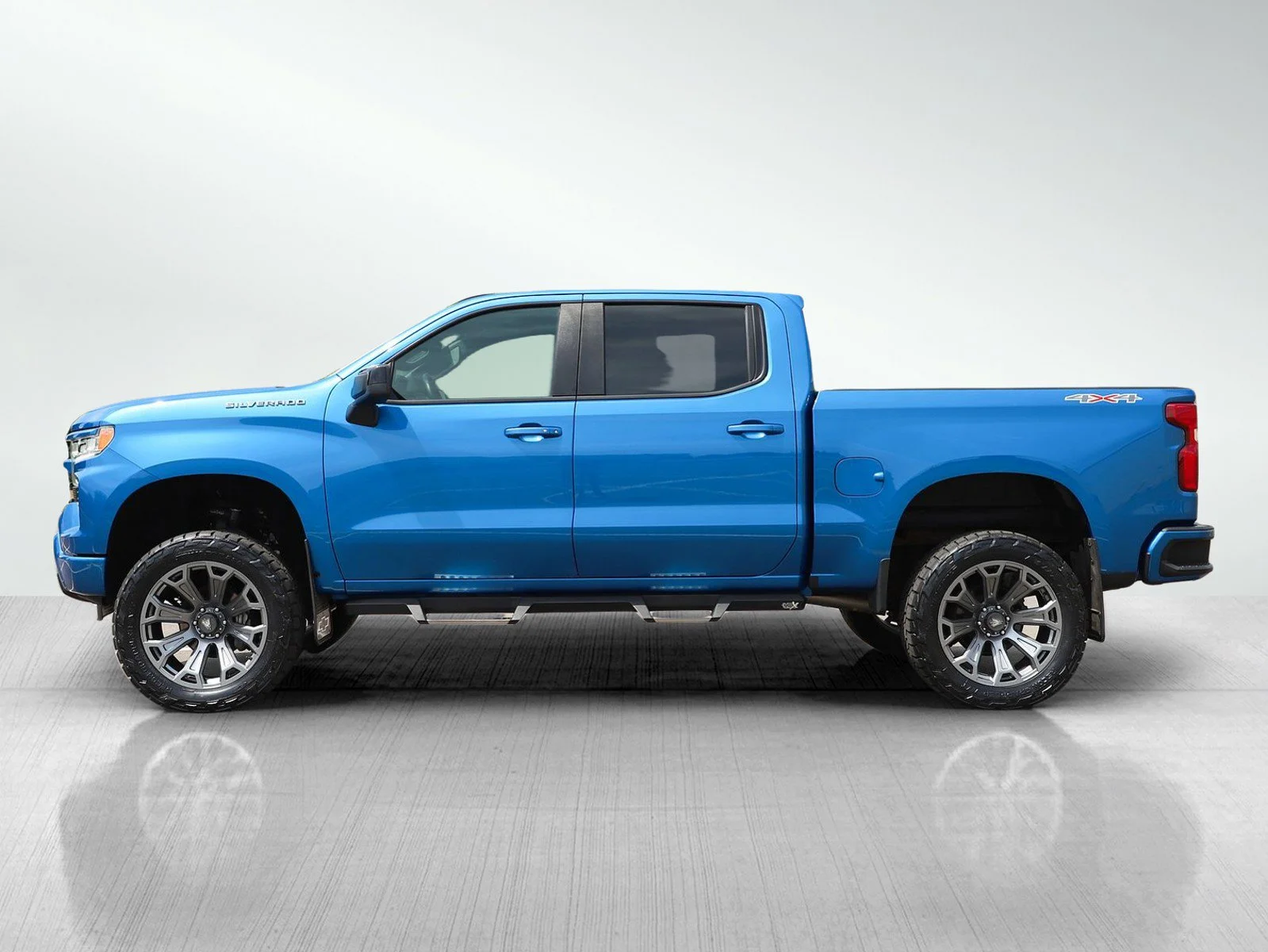 Used 2023 Chevrolet Silverado 1500 RST with VIN 1GCUDEEL1PZ279339 for sale in Bloomington, Minnesota