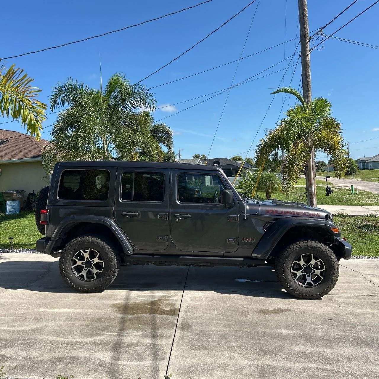 Used 2020 GRAY Jeep Rubicon image 6