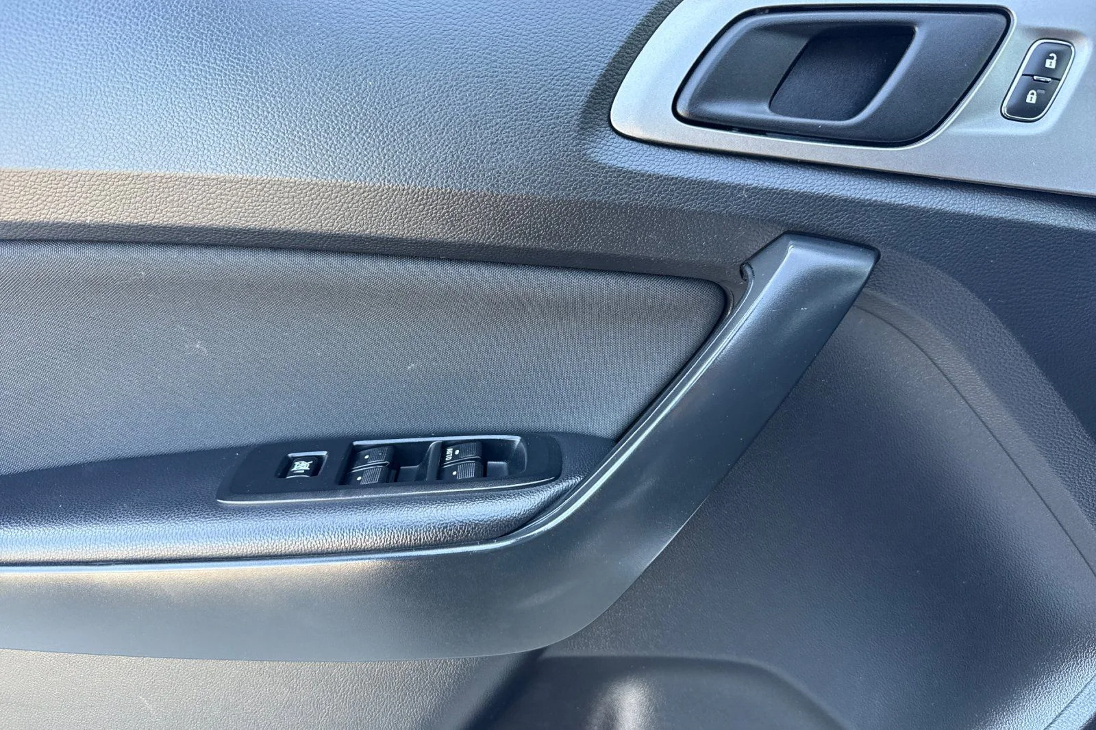 Used 2022 White Ford XL image 8