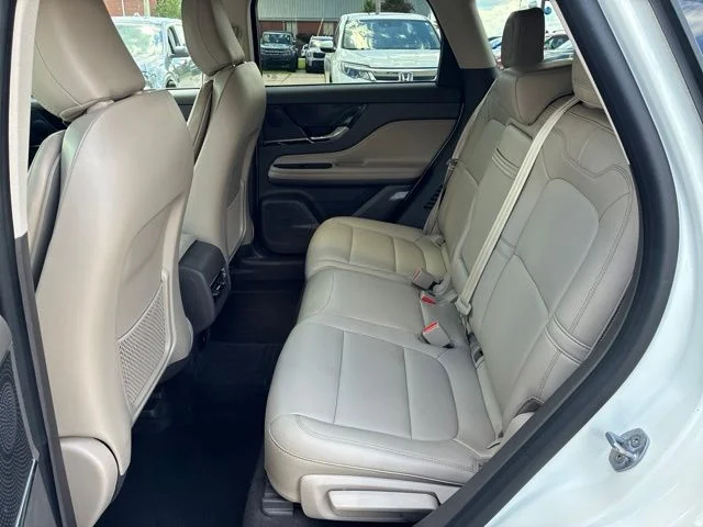 Used 2024 Pristine White Lincoln Premiere image 19