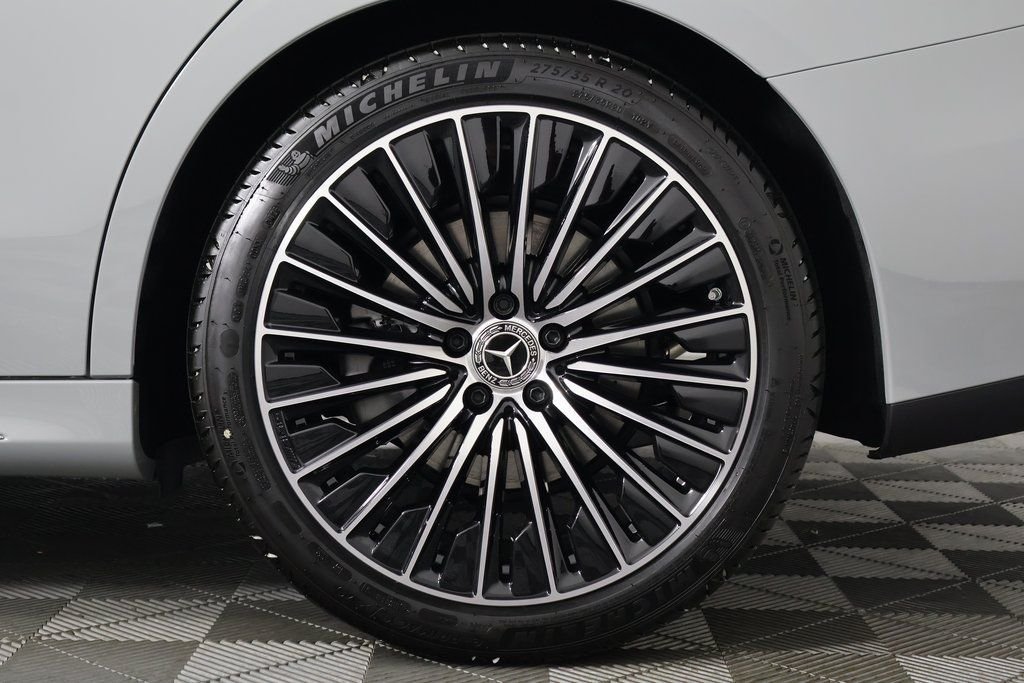 New 2026 MANUFAKTUR Alpine Grey Mercedes-Benz E 350 image 10