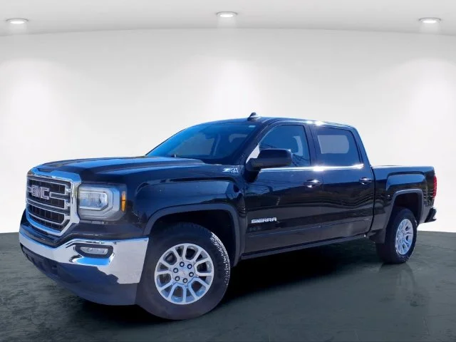Used 2017 Black GMC SLE image 2