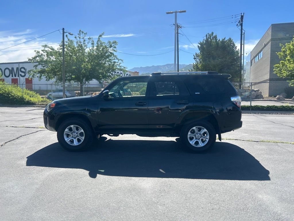 Used 2024 Midnight Black Metallic Toyota SR5 image 9