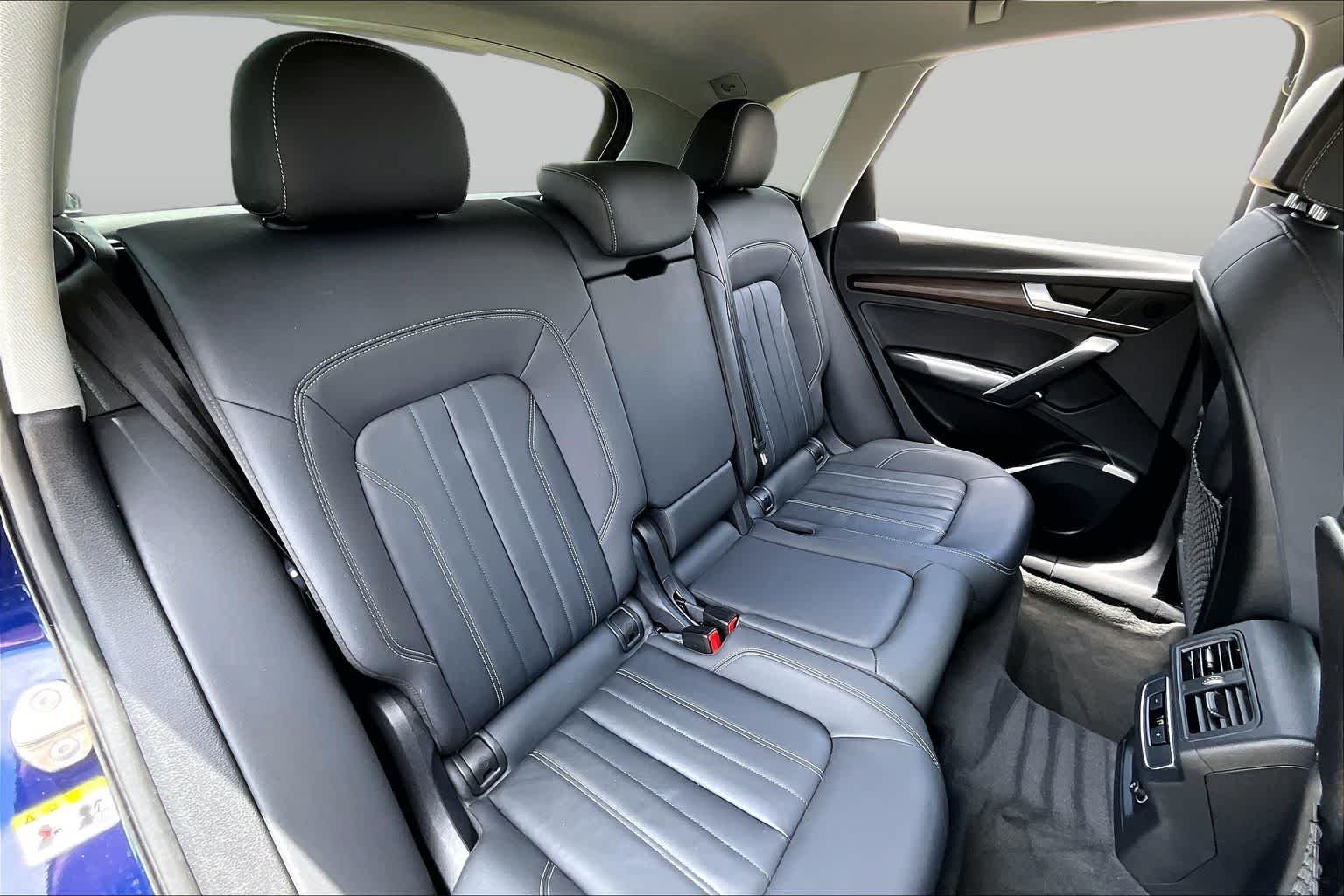 Used 2021 Navarra Blue Metallic Audi Premium image 18