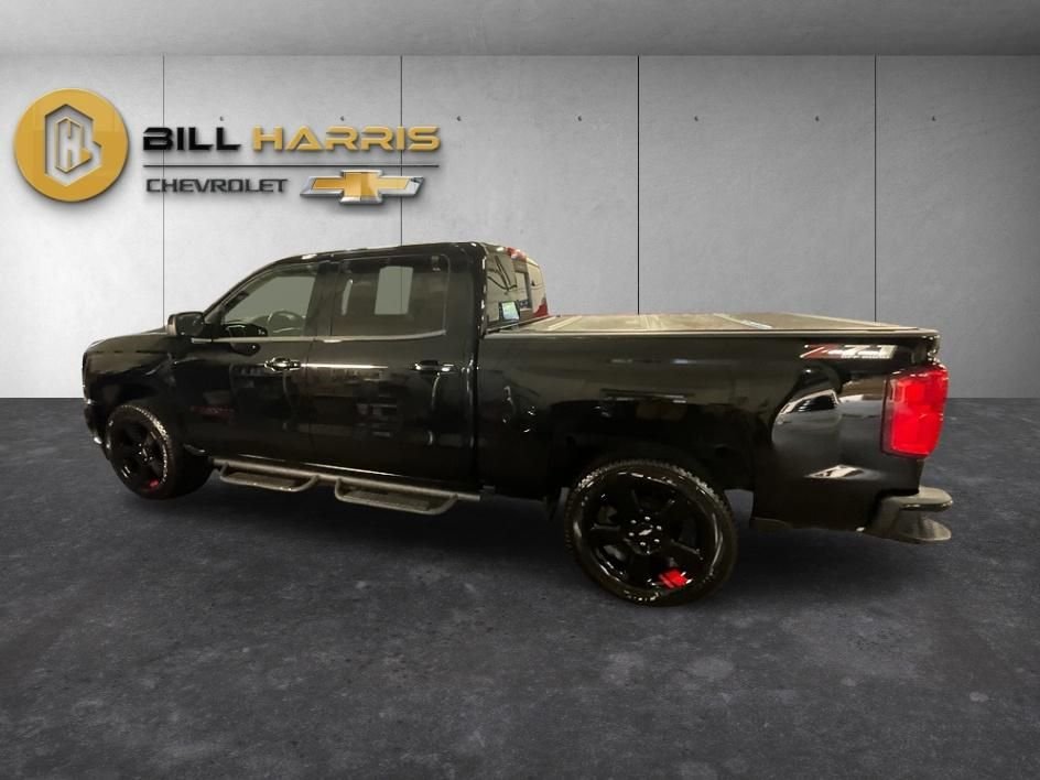 Used 2018 Black Chevrolet LTZ image 13