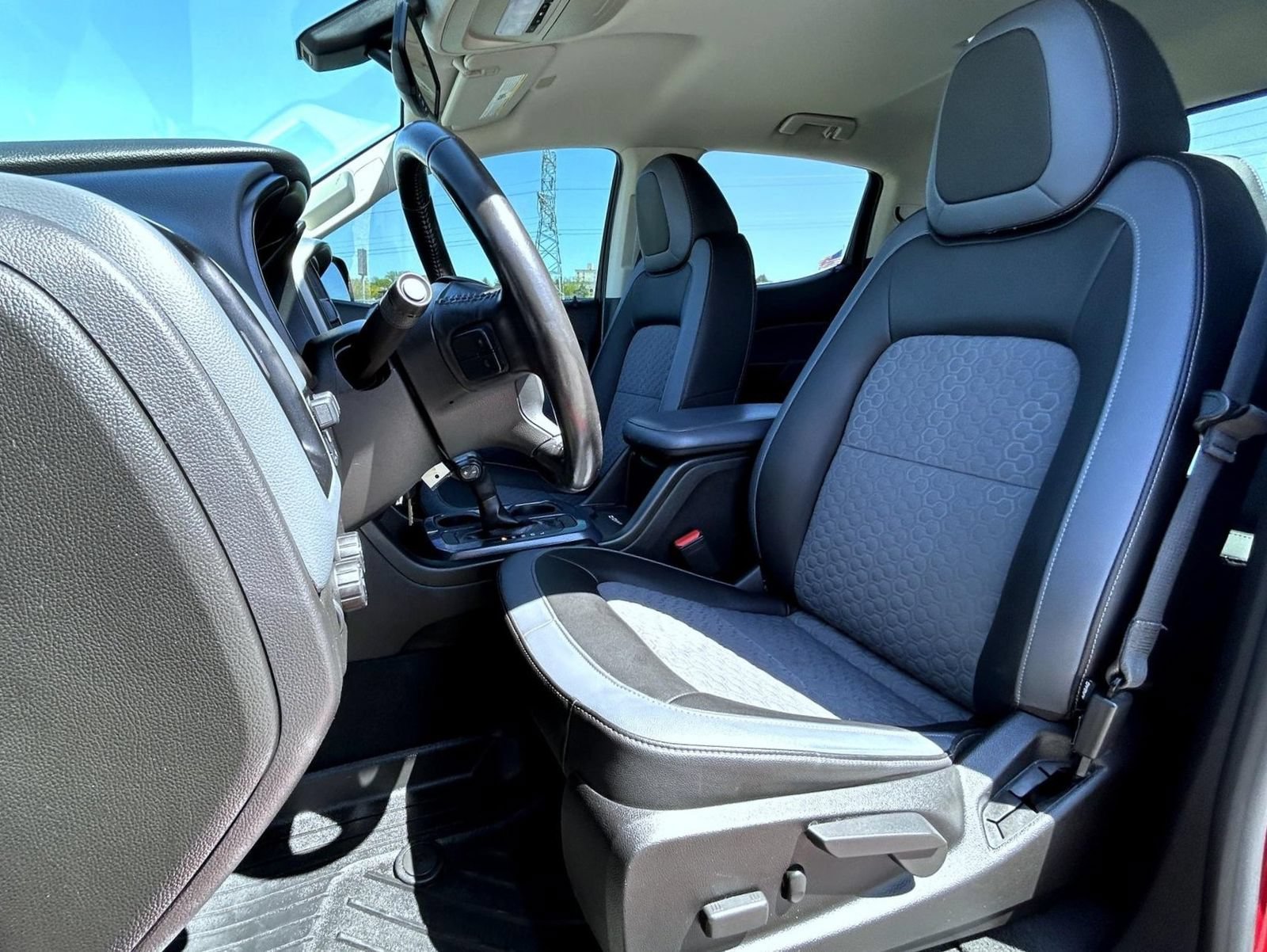 2021 Chevrolet Colorado Z71 - Photo 11