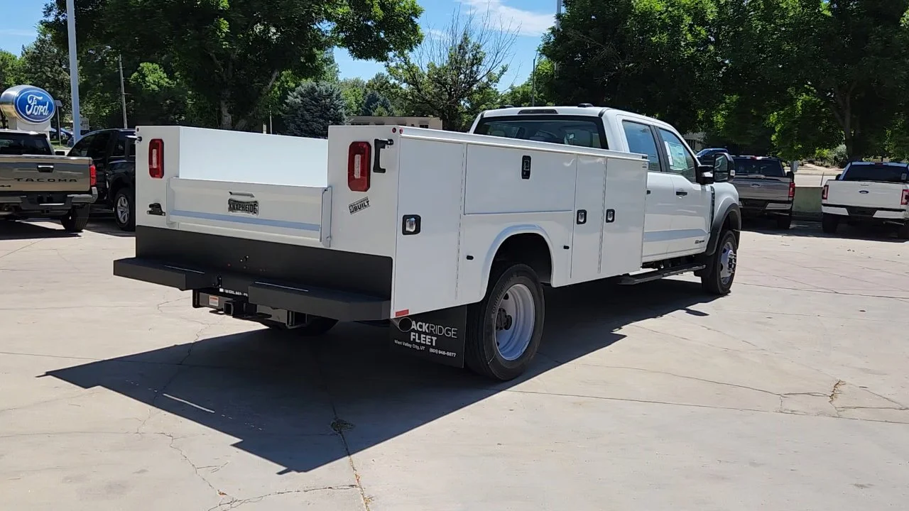 2025 Ford F-550 Super Duty Chassis Cab XL - Photo 11