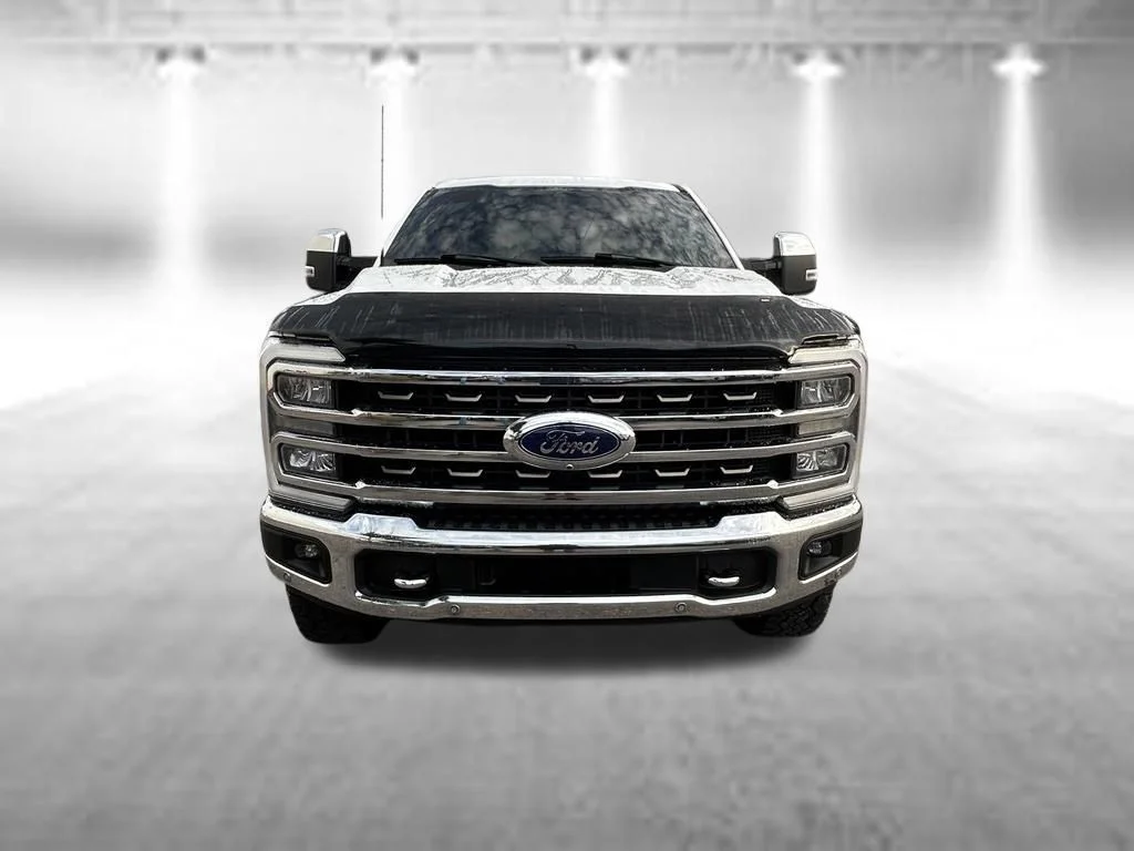 Used 2024 White Metallic Ford King Ranch image 10