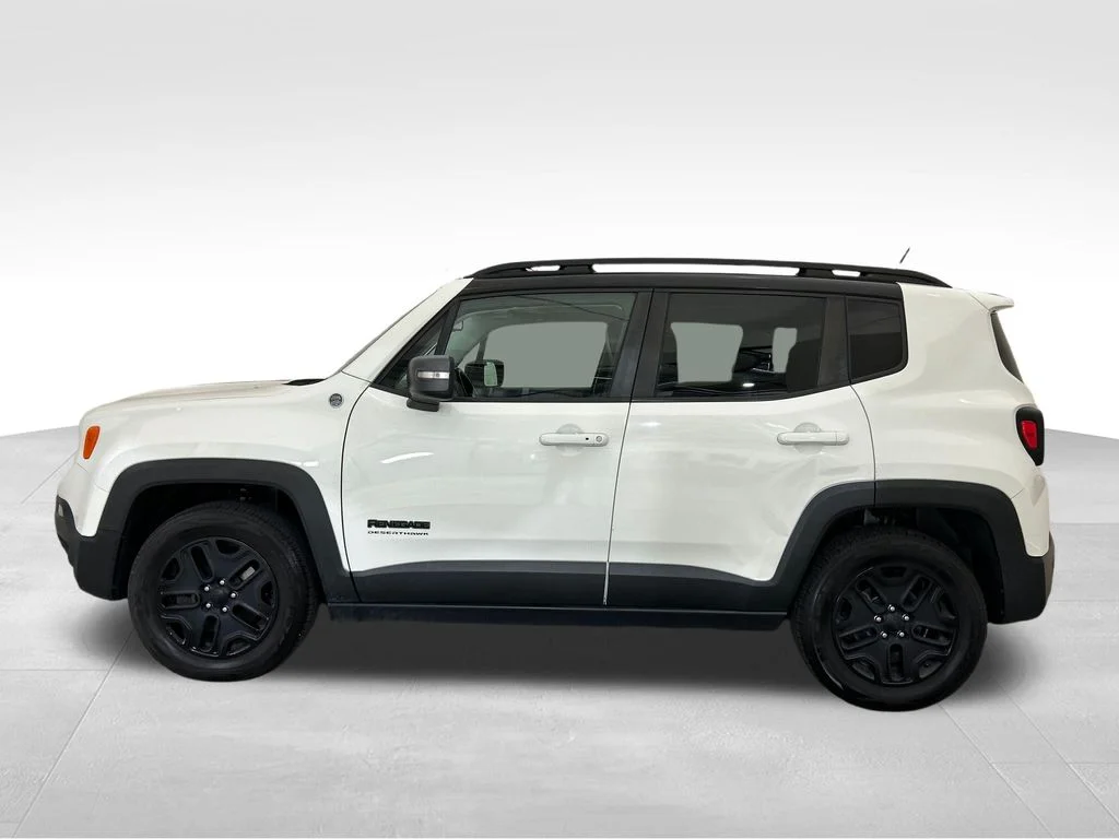 Used 2017 White Jeep Trailhawk image 2