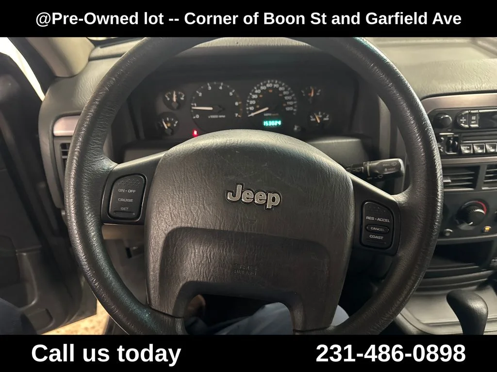 Used 2003  Jeep Laredo image 19