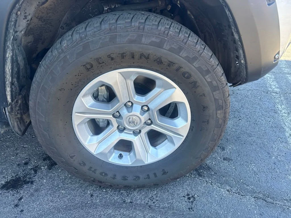 Certified Used 2018 Classic Silver Metallic Toyota SR5 image 43
