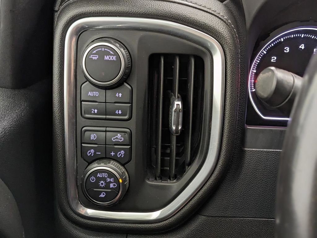 2022 Chevrolet Silverado 2500HD LTZ - Photo 9