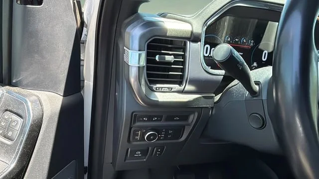 Used 2021 White Ford Platinum image 19