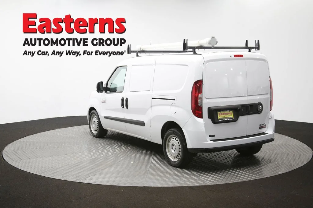 Used 2022 White Ram Base image 64