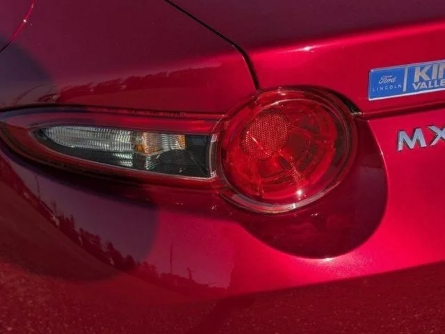 Used 2023 Red Mazda Grand Touring image 17