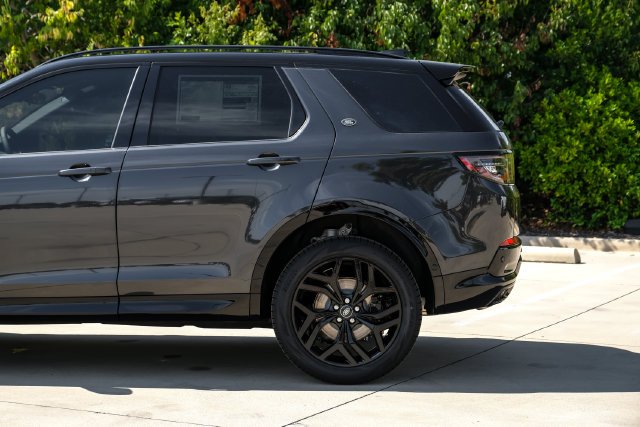 New 2026 Carpathian Grey Land Rover Landmark image 15