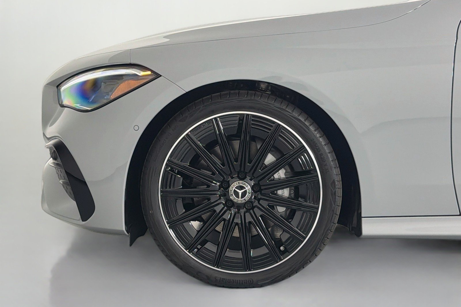 New 2026 MANUFAKTUR Alpine Grey Metallic Mercedes-Benz CLE 300 4MATIC® Coupe image 9