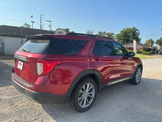 Used 2021 Red Ford XLT image 12