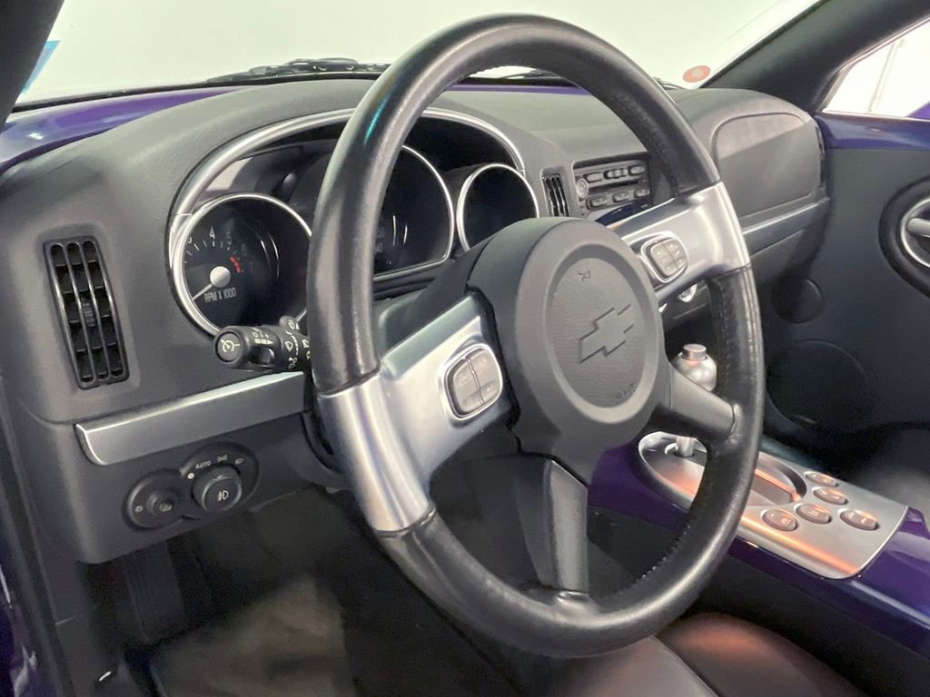 2004 Chevrolet SSR LS - Photo 49
