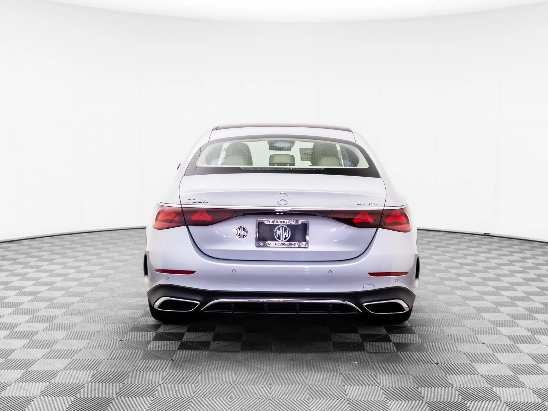 New 2027 Silver Mercedes-Benz E 350 image 4