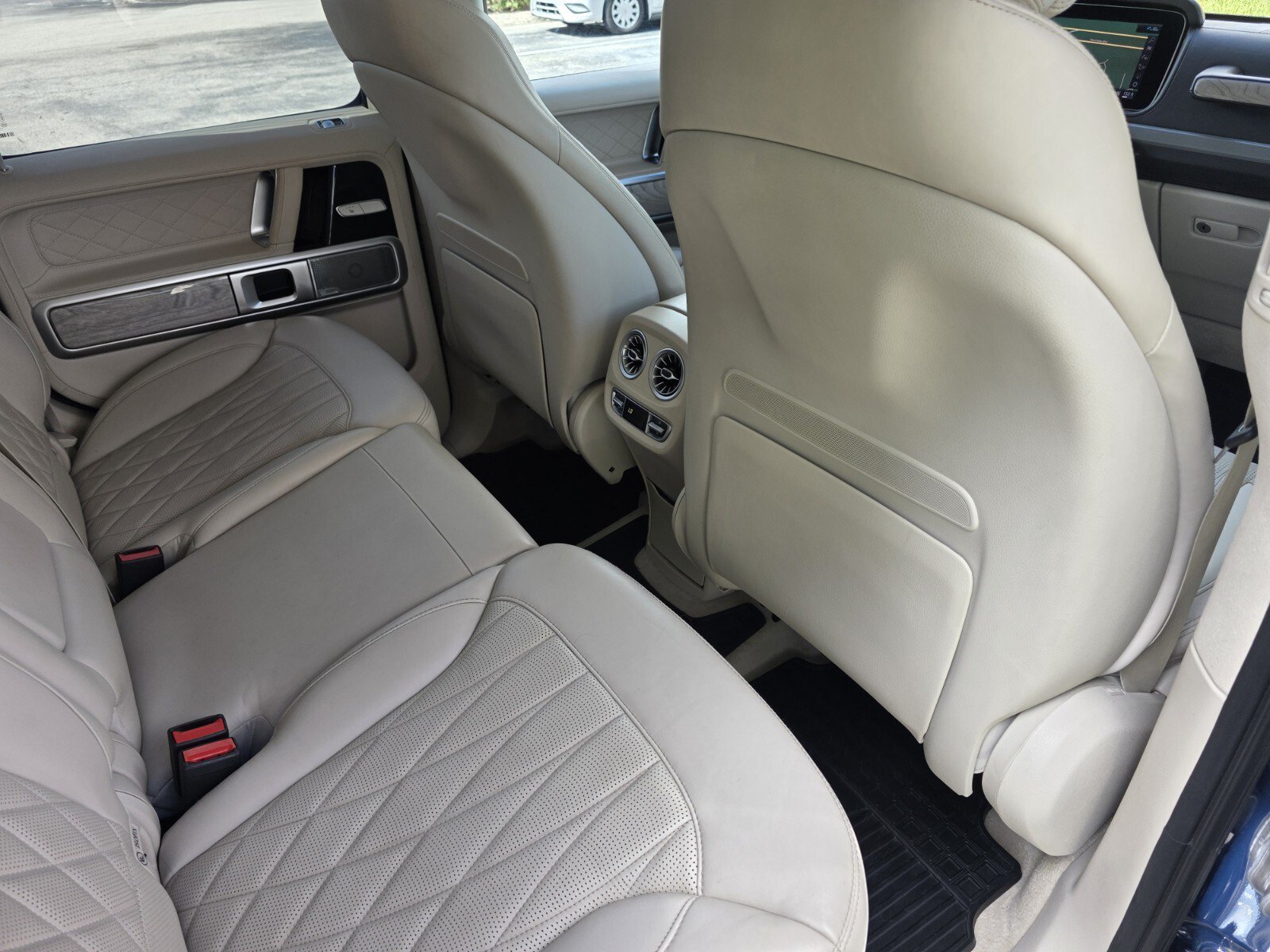 Used 2023 MANUFAKTUR Midnight Blue Mercedes-Benz G 550 image 27
