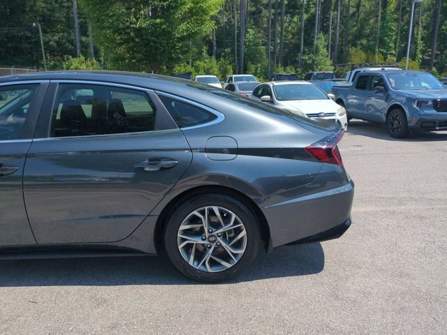 Used 2022 Portofino Gray Hyundai  image 11