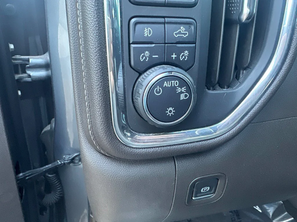 2021 Chevrolet Silverado 1500 RST - Photo 9
